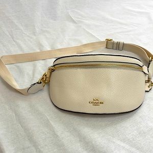 Coach Fannie pack purse